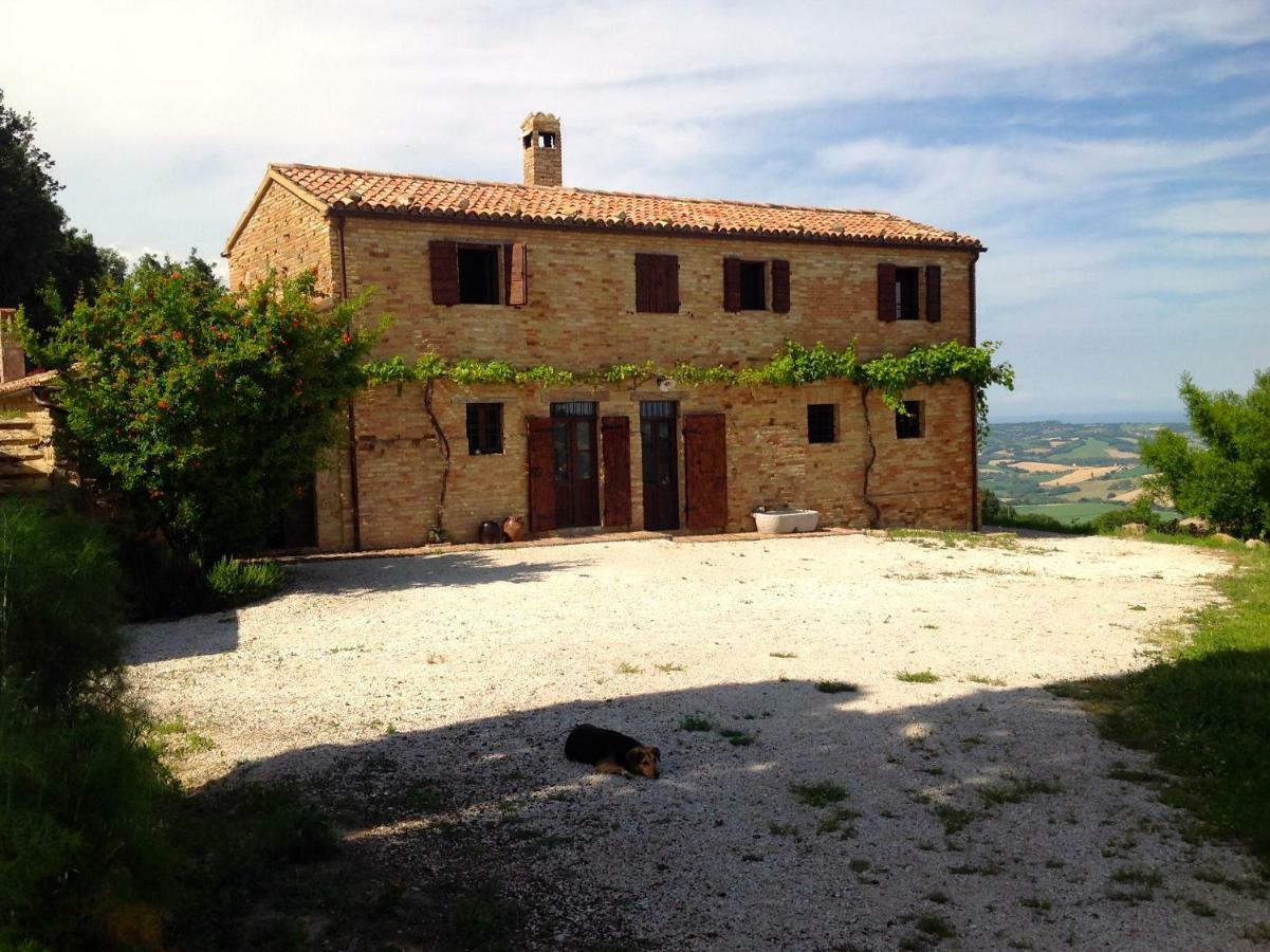 L'Infinito Bed and Breakfast Mombaroccio Εξωτερικό φωτογραφία
